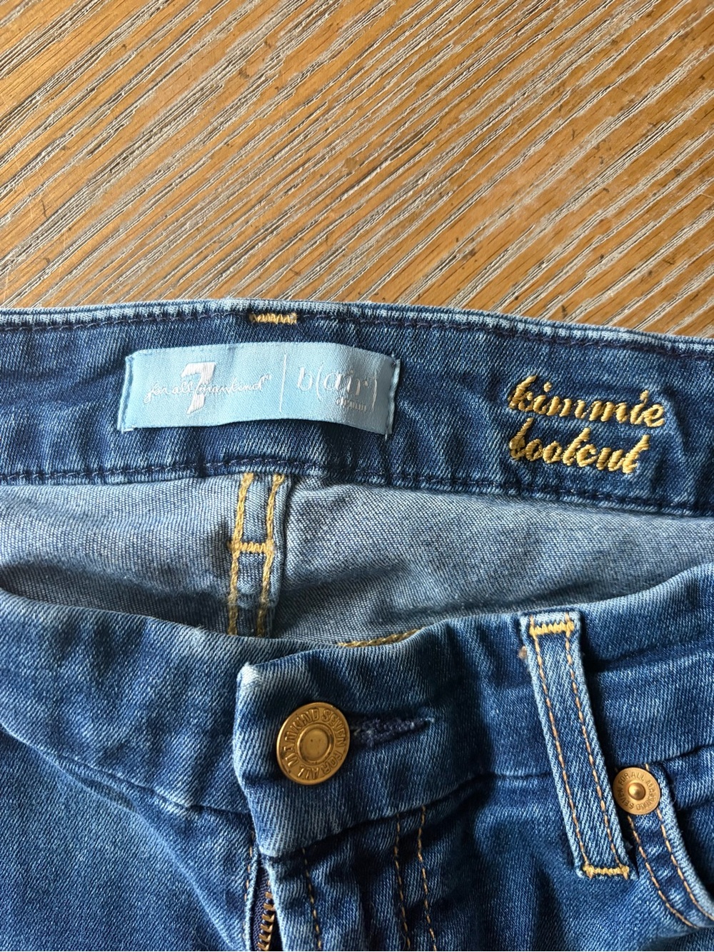 7 For All Mankind Dojo Bootcut Flare Jeans Medium Wash 27 - Picture 4 of 8